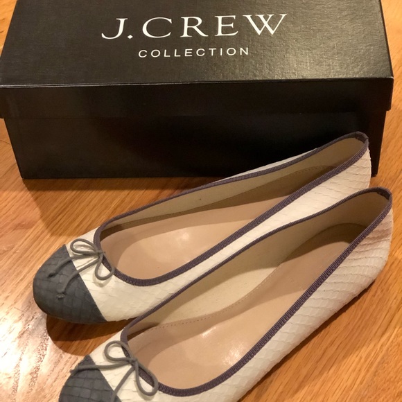 Snakeskin Flats - Picture 2 of 4